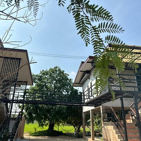 Ban Suweena Uthai Thani Ngoại thất bức ảnh