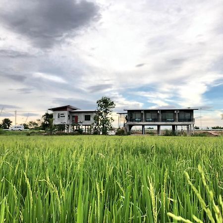 Ban Suweena Uthai Thani Ngoại thất bức ảnh